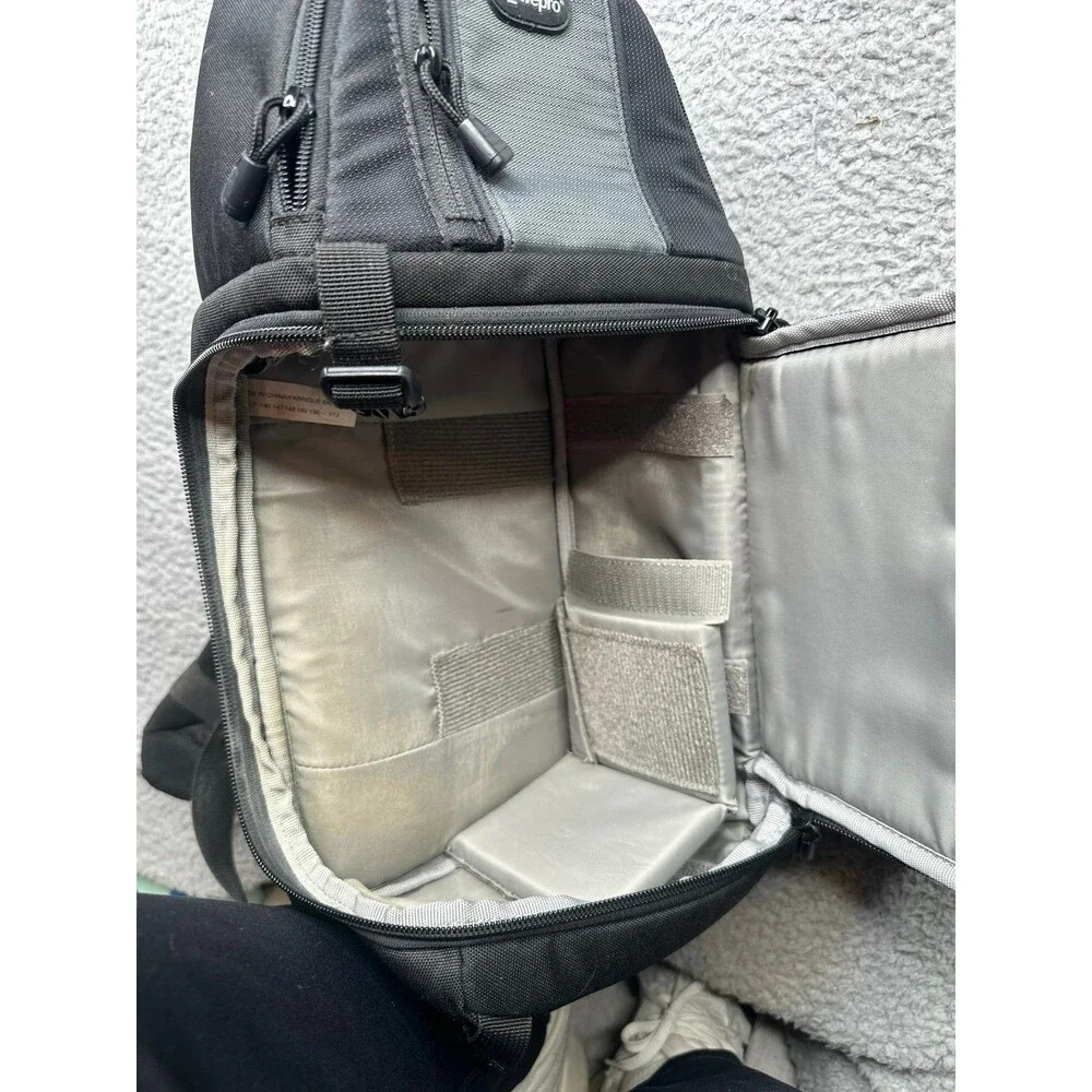 Lowepro Slingshot 102 a camera backpack